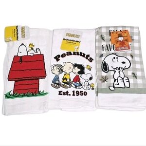 4 Kitchen Towels Peanuts Snoopy Woodstock Friends Lot